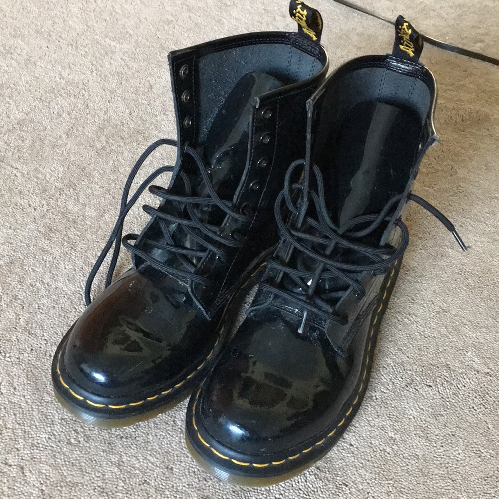 DOC MARTENS